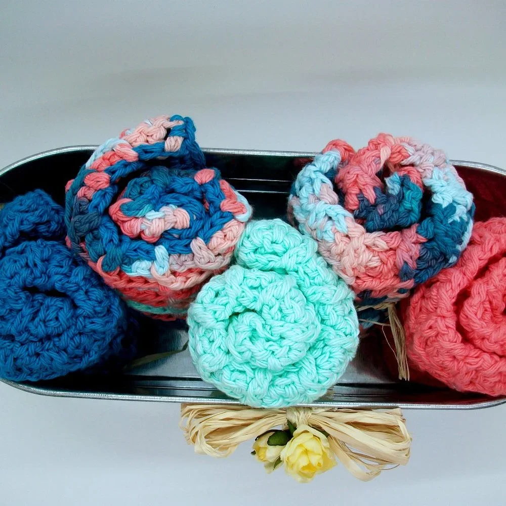 Handmade Crochet Reusable Cotton Wash Dish Cloths Metal Bucket Storage Set of 5